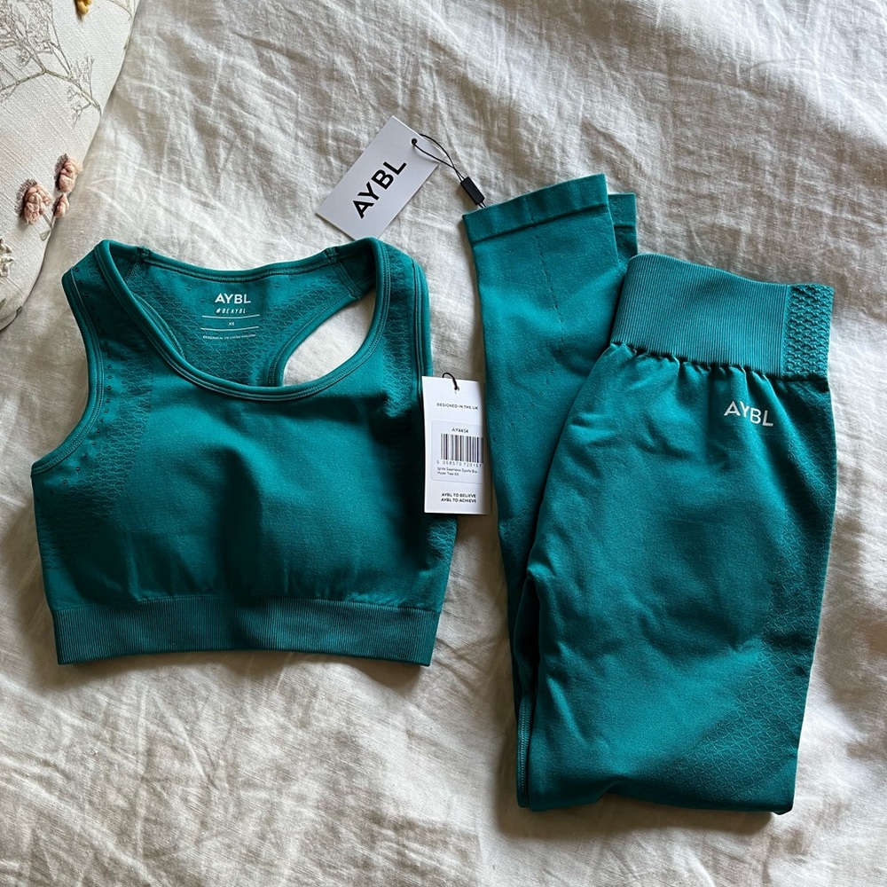 NWT Able Workout Set Bra Pants Teal XS and S